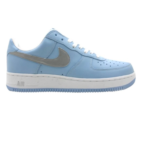 Nike Air Force 1 Low "University Blue 2004" Size 9 Sneakers - Picture 1 of 8